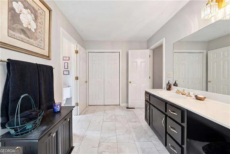 31 Fawn Lake TRL NE White, GA 30184