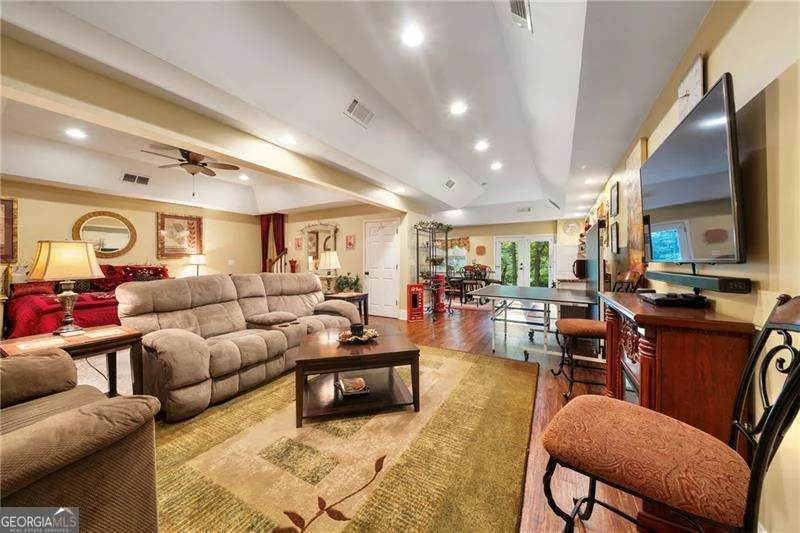 31 Fawn Lake TRL NE White, GA 30184