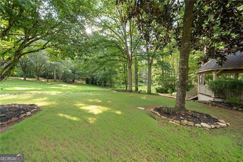 31 Fawn Lake TRL NE White, GA 30184