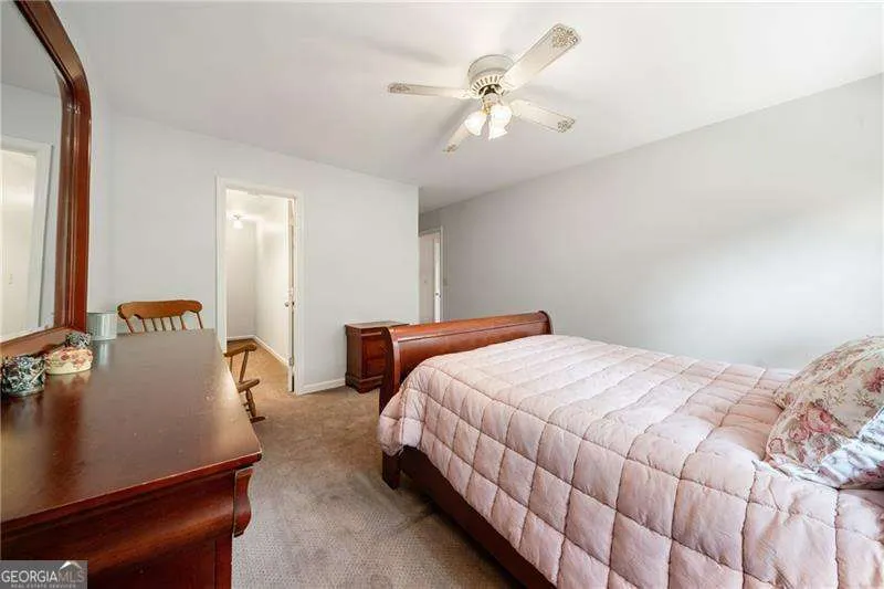31 Fawn Lake TRL NE White, GA 30184