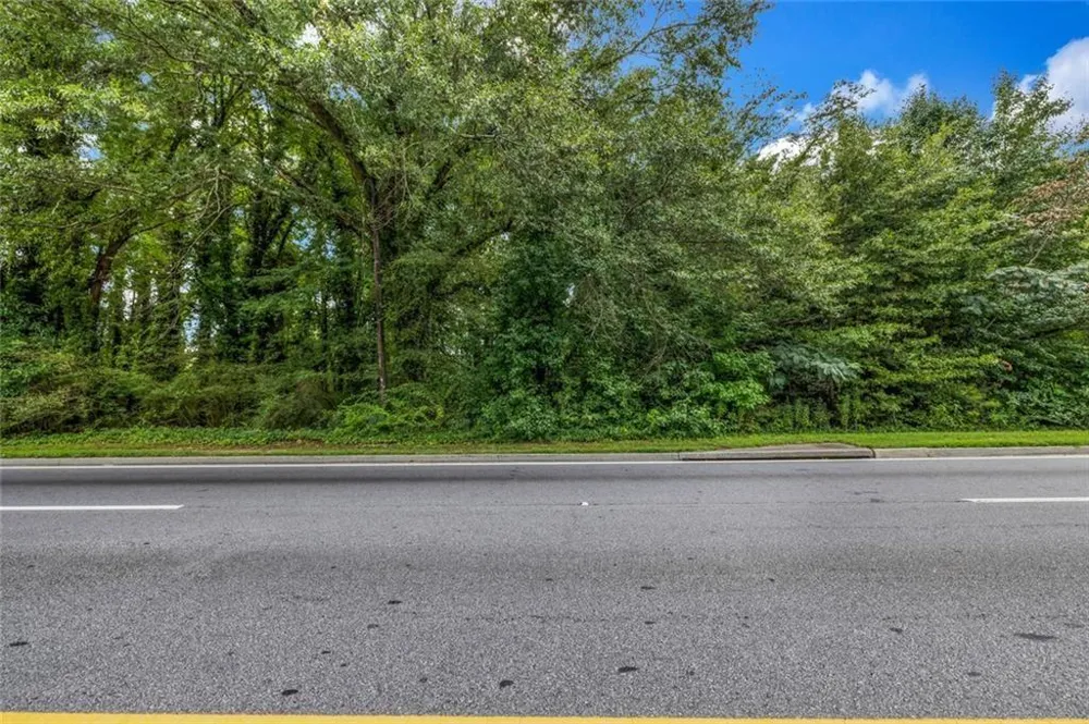 6845 Old National Highway College Park, GA 30349
