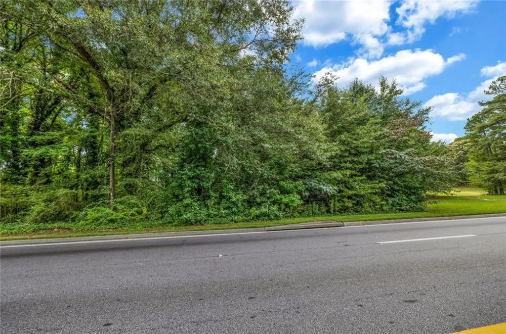 6845 Old National Highway College Park, GA 30349
