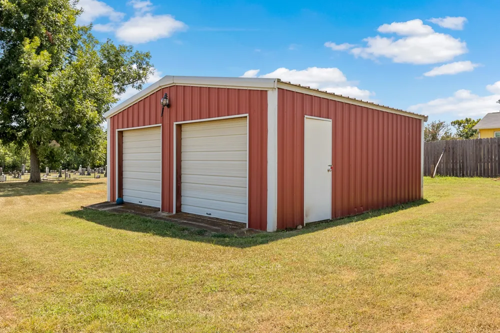 717 E FIRST STREET Hughes Springs, TX 75656