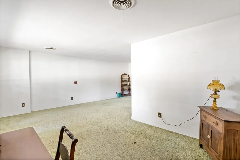 717 E FIRST STREET Hughes Springs, TX 75656