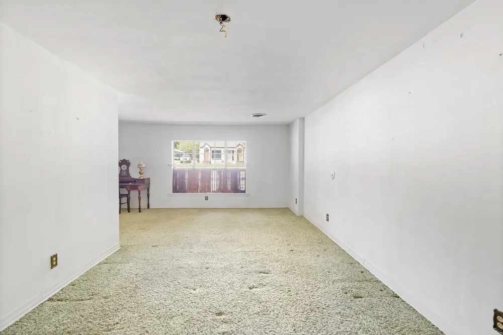 717 E FIRST STREET Hughes Springs, TX 75656