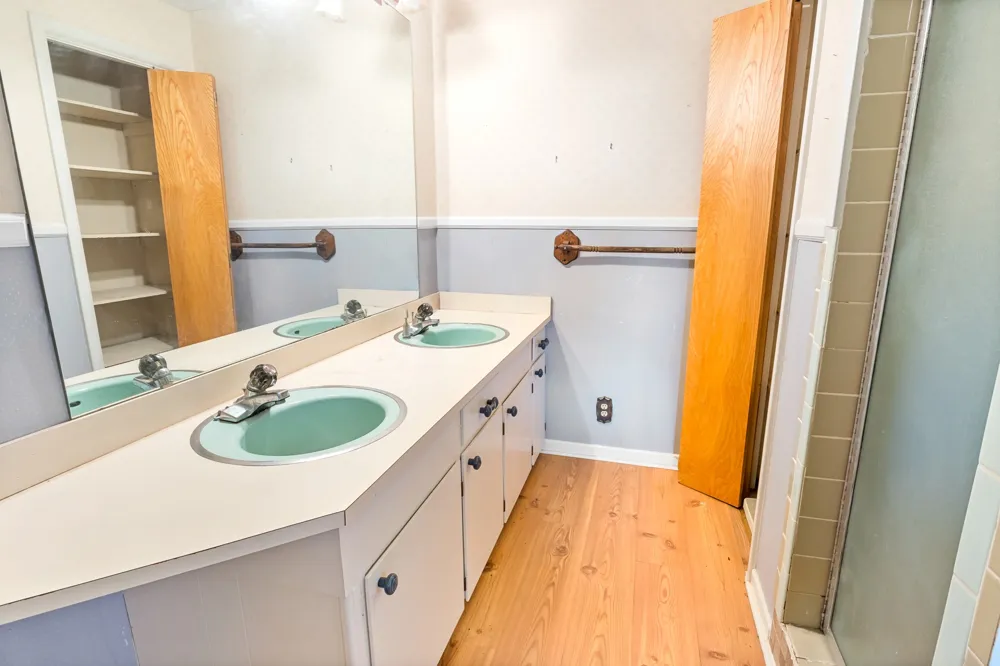 717 E FIRST STREET Hughes Springs, TX 75656