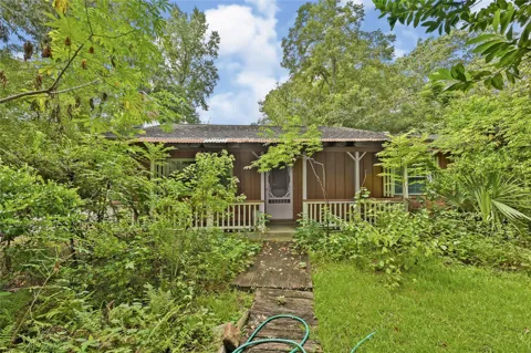 1522 Spring Hills Drive