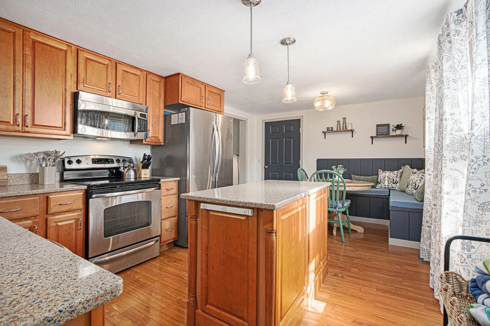 54348 Twin Lakes Road Dowagiac, MI 49047