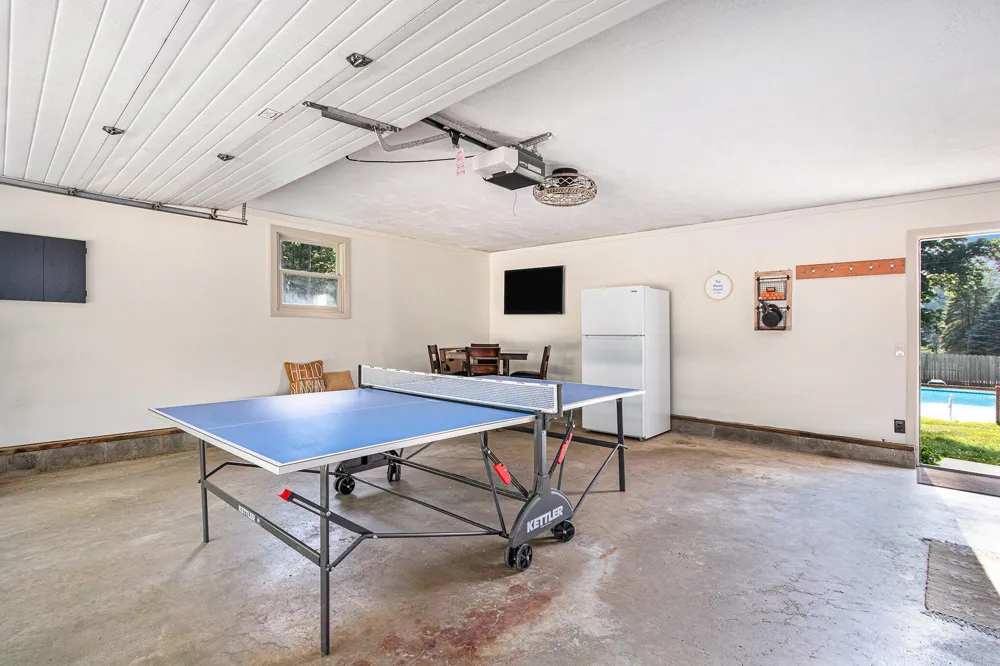 54348 Twin Lakes Road Dowagiac, MI 49047