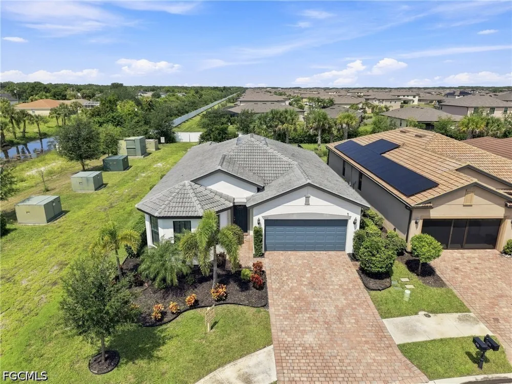 E Hampton Circle Alva, FL 33920