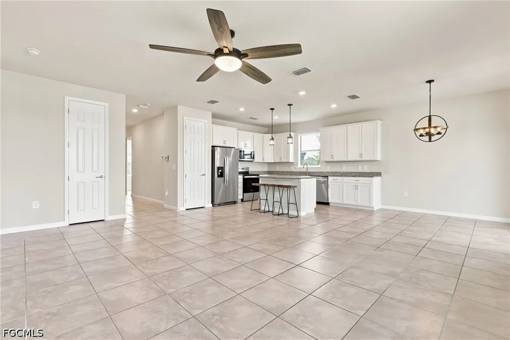 E Hampton Circle Alva, FL 33920
