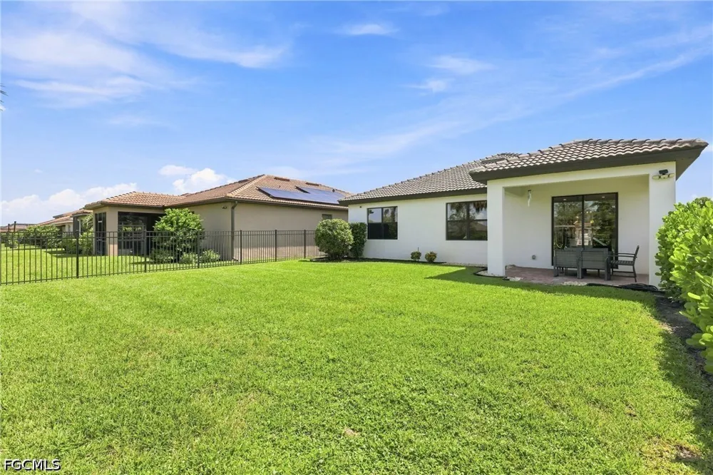 E Hampton Circle Alva, FL 33920