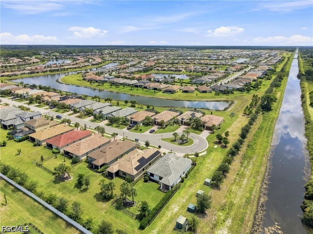 E Hampton Circle Alva, FL 33920