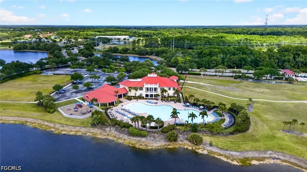 E Hampton Circle Alva, FL 33920