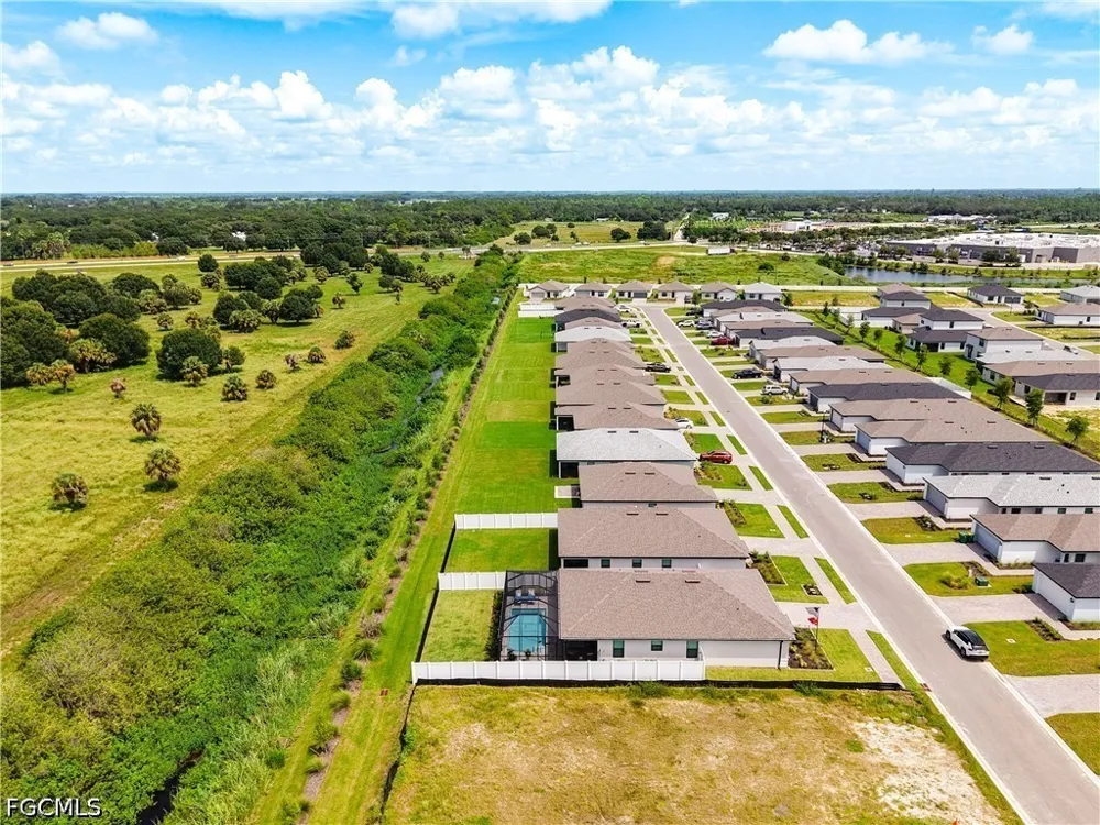 Caloosa Cove Drive Labelle, FL 33935