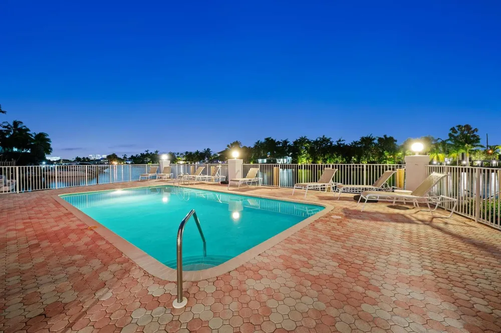 1839 Middle River Drive #503 Fort Lauderdale, FL 33305