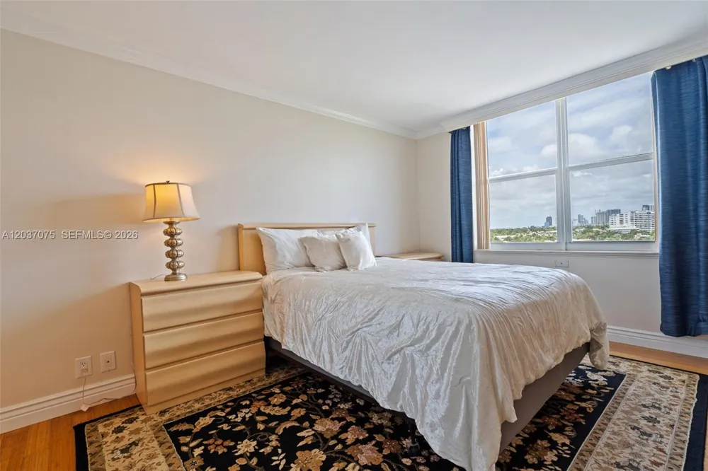 1 Las Olas Cir #809 Fort Lauderdale, FL 33316