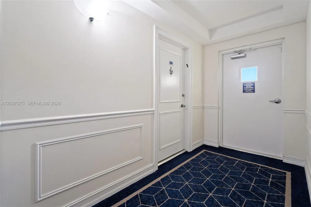 1 Las Olas Cir #809 Fort Lauderdale, FL 33316