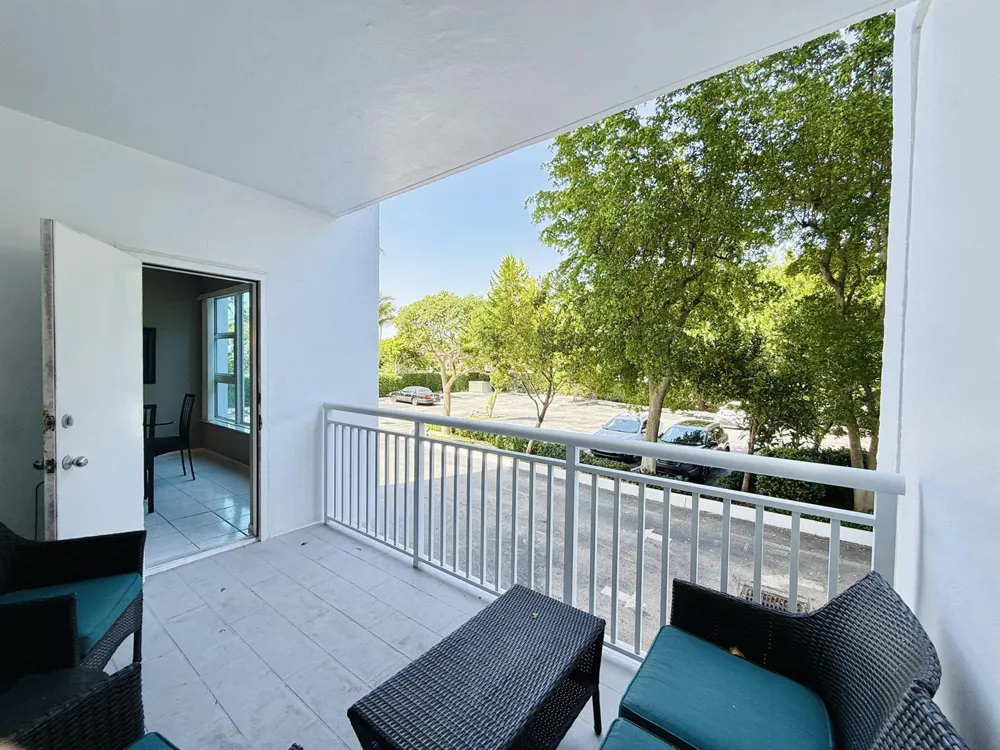 1620 S Ocean Boulevard #1N Lauderdale By The Sea, FL 33062