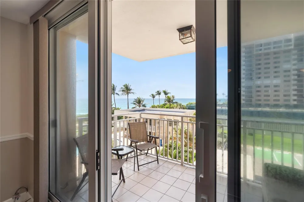 5200 Ocean Boulevard #405b Lauderdale By The Sea, FL 33308