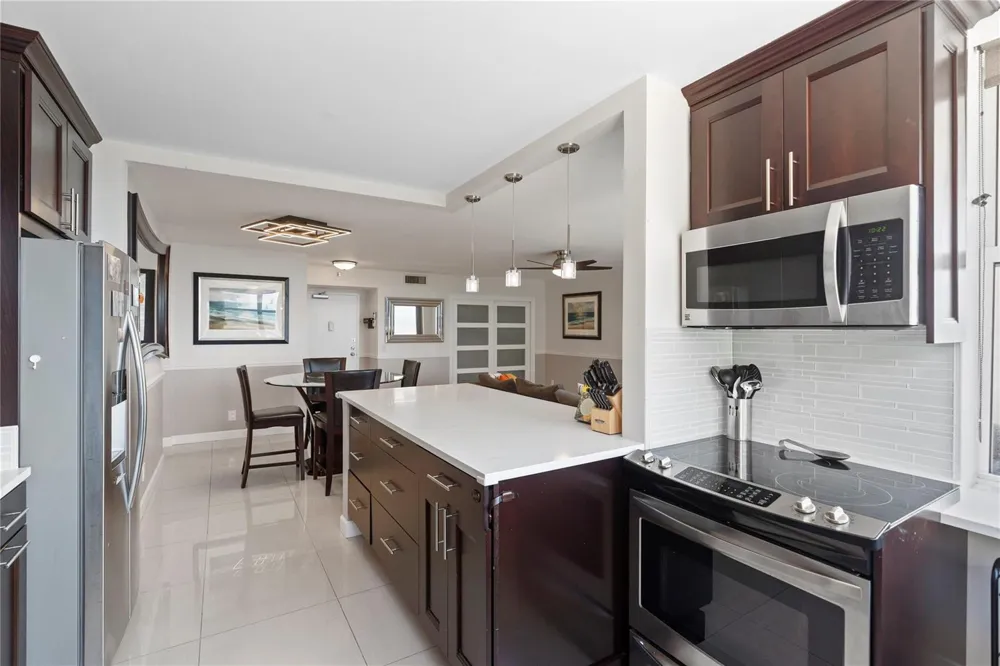5200 Ocean Boulevard #405b Lauderdale By The Sea, FL 33308