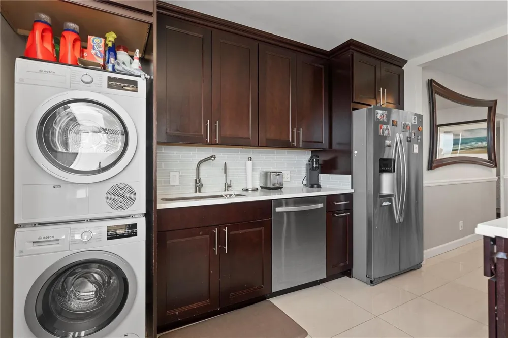 5200 Ocean Boulevard #405b Lauderdale By The Sea, FL 33308