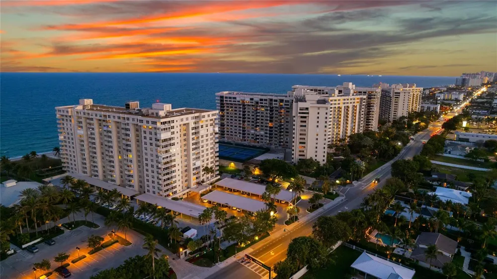 5200 Ocean Boulevard #405b Lauderdale By The Sea, FL 33308
