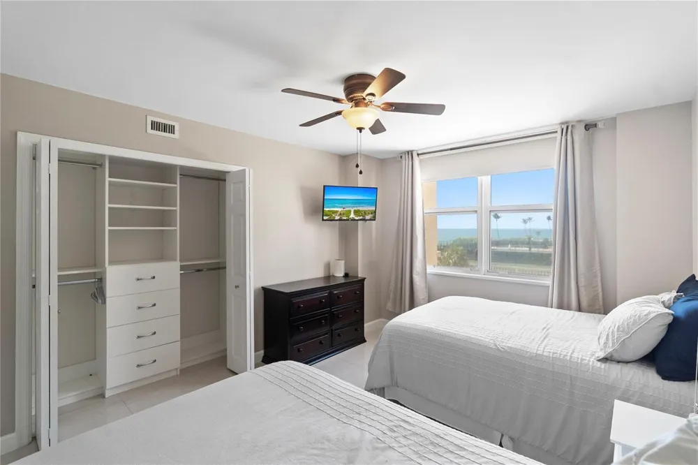 5200 Ocean Boulevard #405b Lauderdale By The Sea, FL 33308