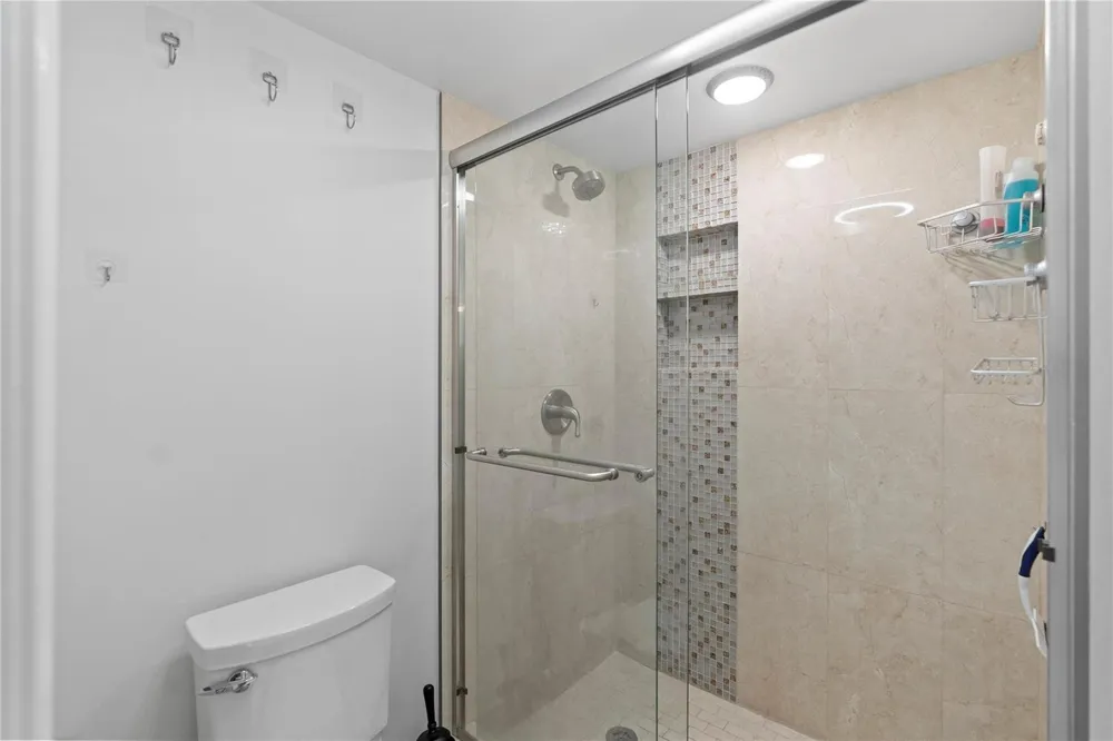 5200 Ocean Boulevard #405b Lauderdale By The Sea, FL 33308