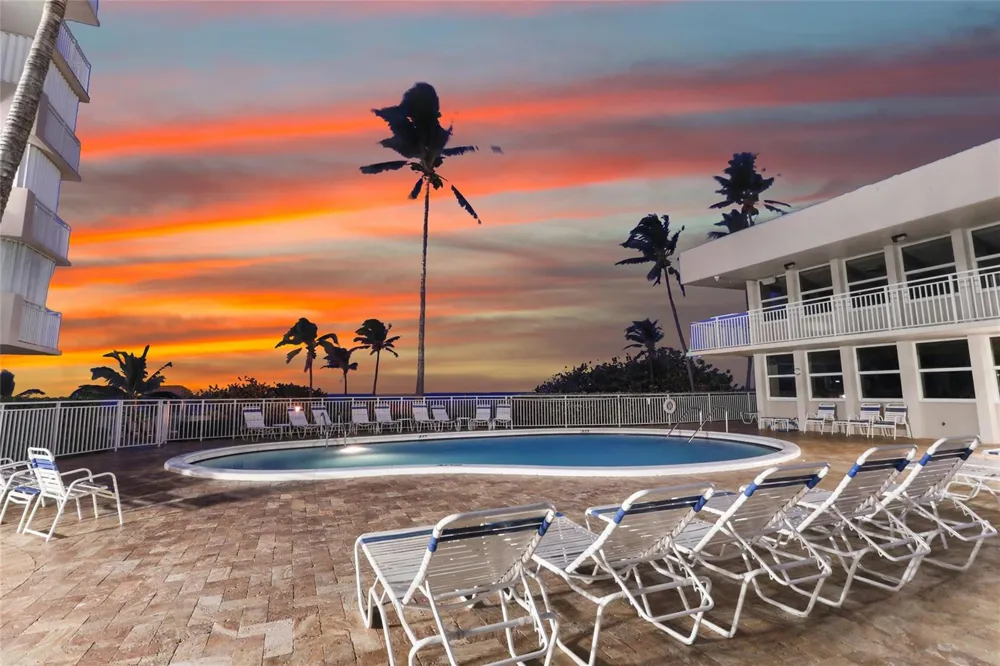 5200 Ocean Boulevard #405b Lauderdale By The Sea, FL 33308