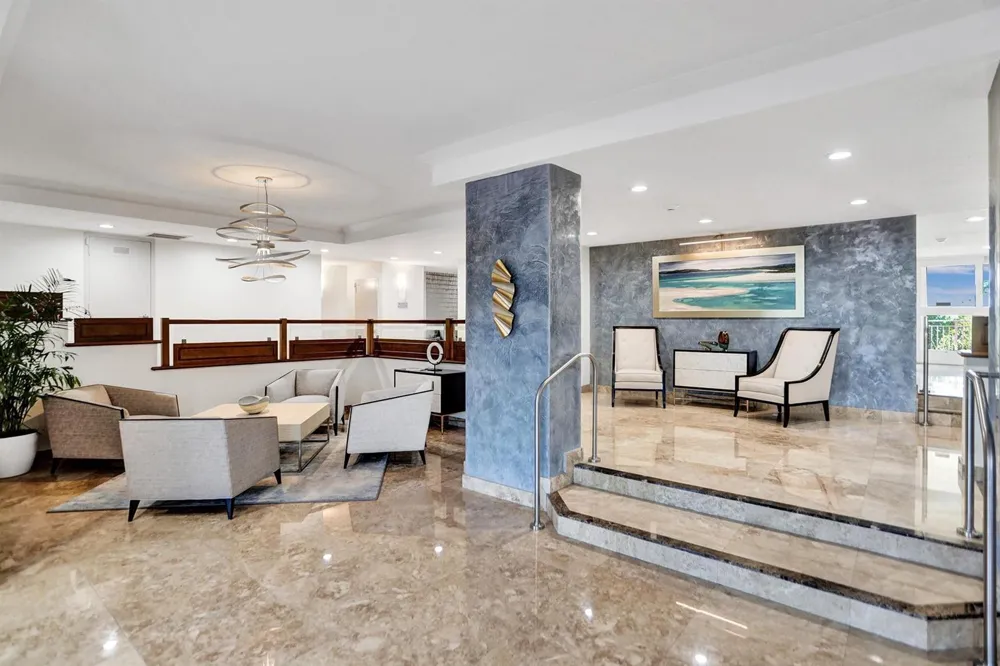 5200 Ocean Boulevard #405b Lauderdale By The Sea, FL 33308