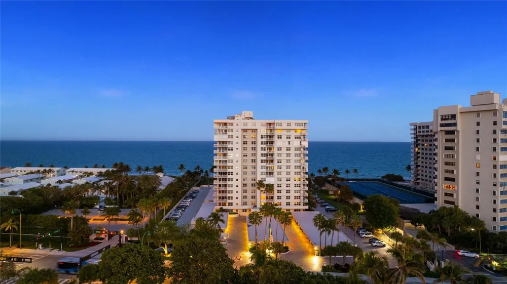 5200 Ocean Boulevard #405b Lauderdale By The Sea, FL 33308
