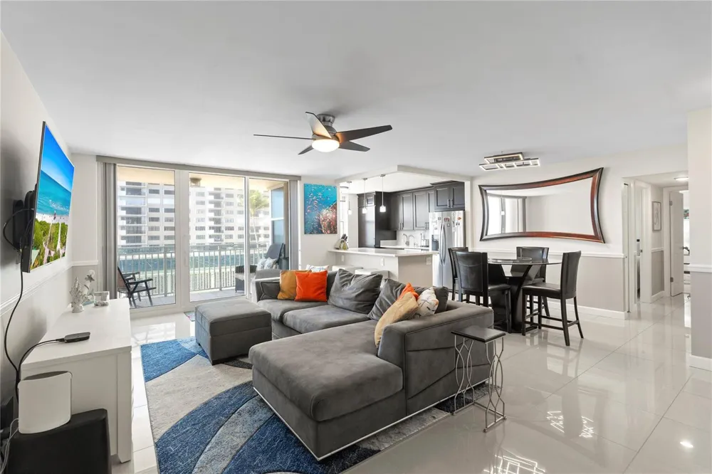 5200 Ocean Boulevard #405b Lauderdale By The Sea, FL 33308