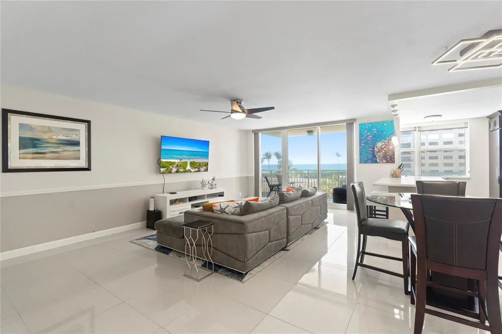 5200 Ocean Boulevard #405b Lauderdale By The Sea, FL 33308