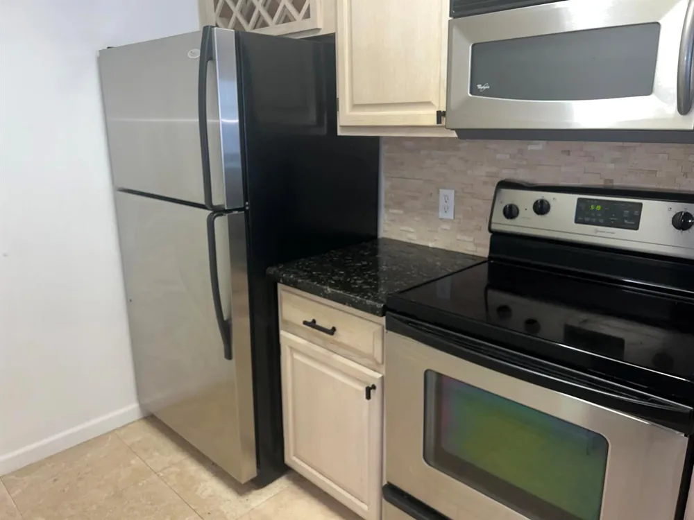 1760 PALM COVE BOULEVARD #5-305 Delray Beach, FL 33445