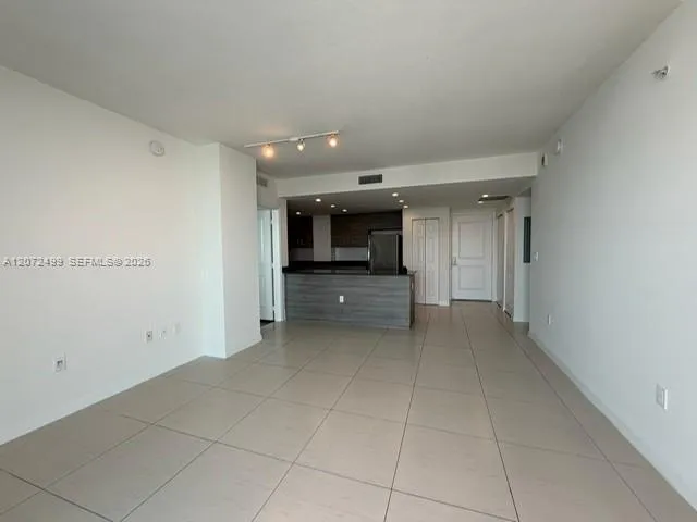 7525 E Treasure Dr #1012 North Bay Village, FL 33141