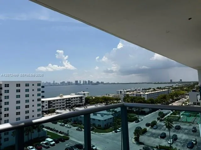 7525 E Treasure Dr #1012 North Bay Village, FL 33141