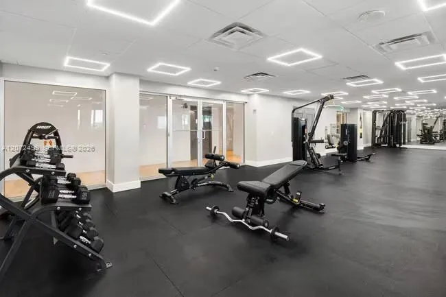 7525 E Treasure Dr #1012 North Bay Village, FL 33141