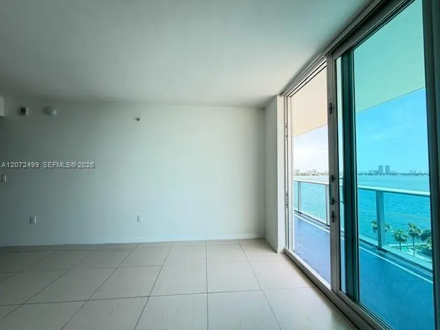 7525 E Treasure Dr #1012 North Bay Village, FL 33141