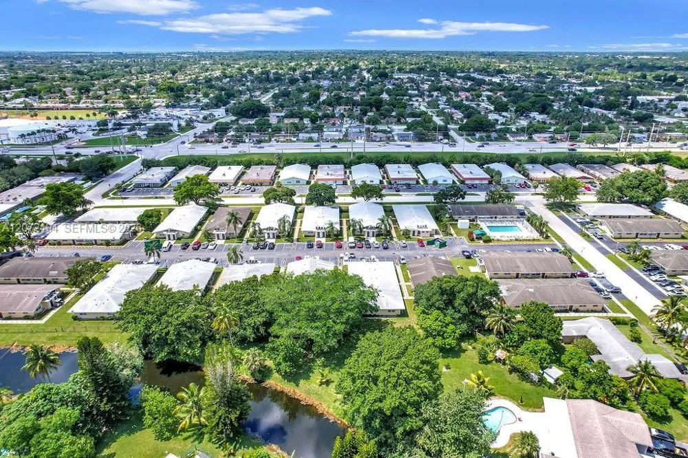 622 Kathy Ct Margate, FL 33068