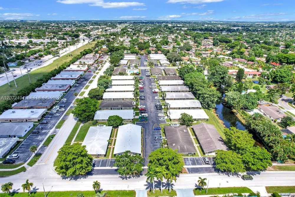 622 Kathy Ct Margate, FL 33068