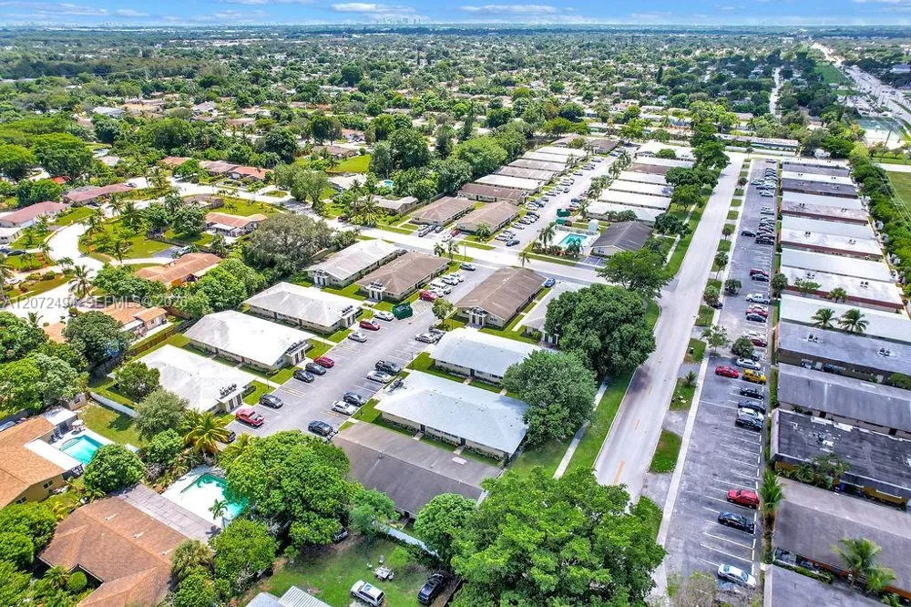 622 Kathy Ct Margate, FL 33068