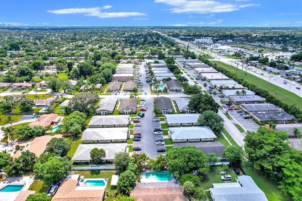 622 Kathy Ct Margate, FL 33068