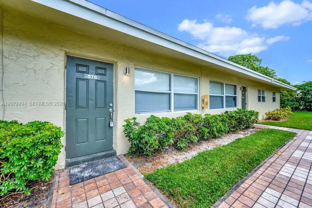 622 Kathy Ct Margate, FL 33068