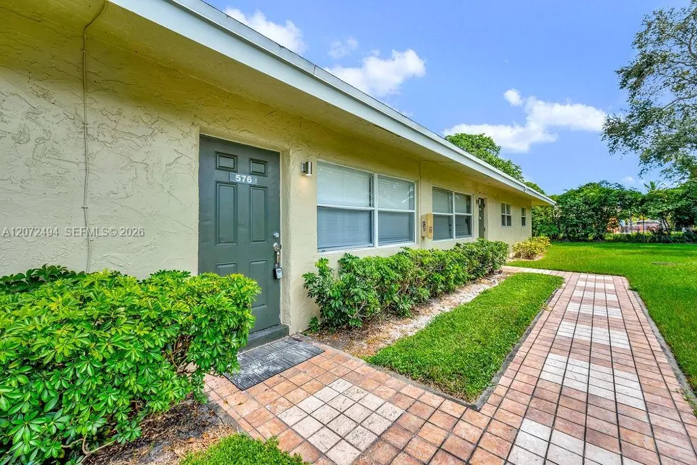 622 Kathy Ct Margate, FL 33068