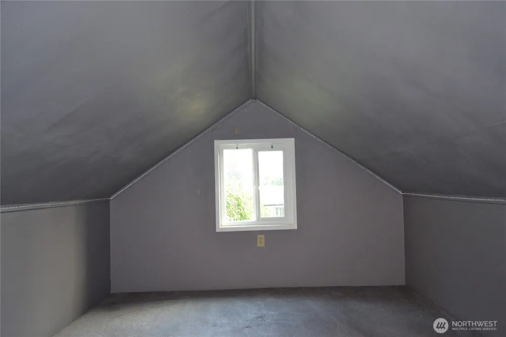 1108 10th Street NE Auburn, WA 98002