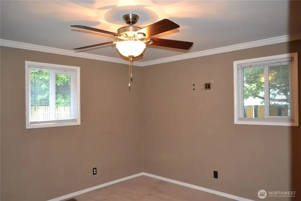 1108 10th Street NE Auburn, WA 98002