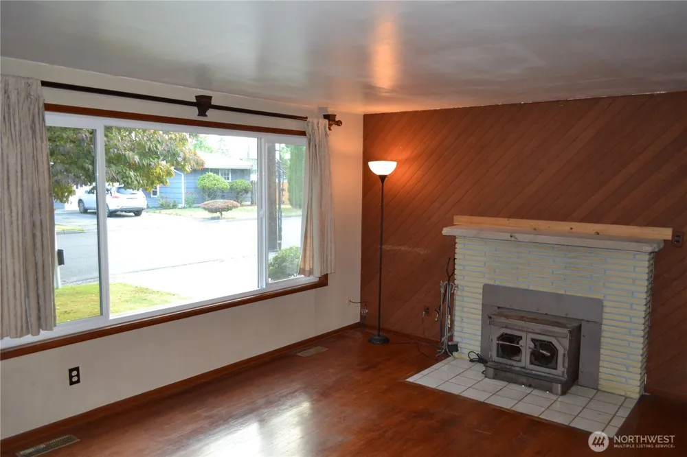 1108 10th Street NE Auburn, WA 98002
