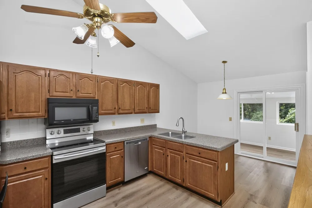 137 Pepper Ridge Cir Antioch, TN 37013