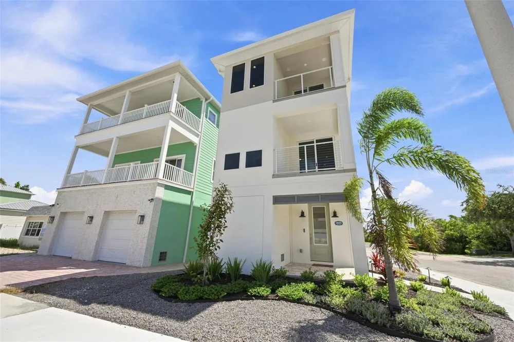 19101 GULF BOULEVARD Indian Shores, FL 33785